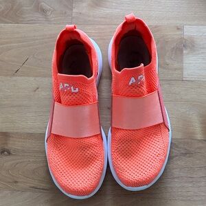 APL techloom bliss sneaks